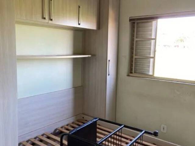 #1051 - Apartamento para Venda em Sorocaba - SP - 2